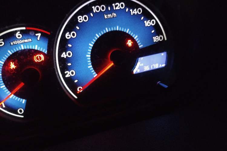 Used Geely Auto Panda 2011 1.3L Manual Comfort II Odometer Close Up