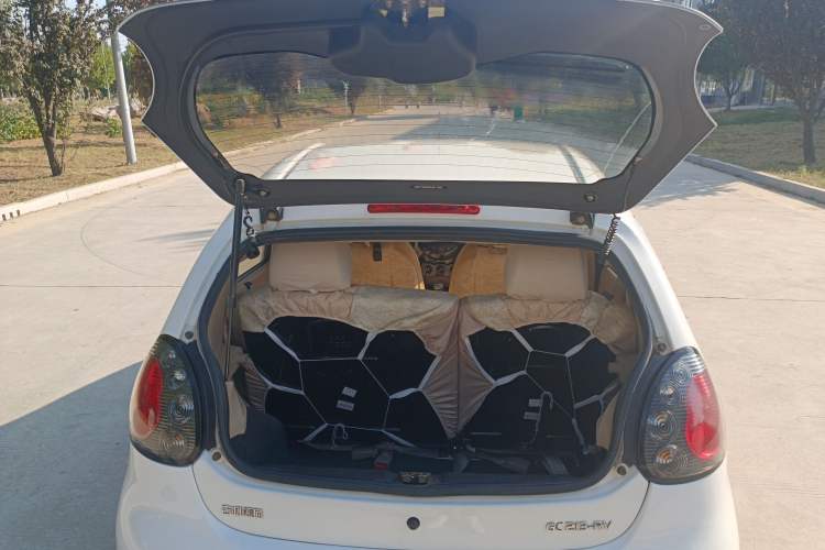Used Geely Auto Panda 2011 1.3L Manual Comfort II Trunk