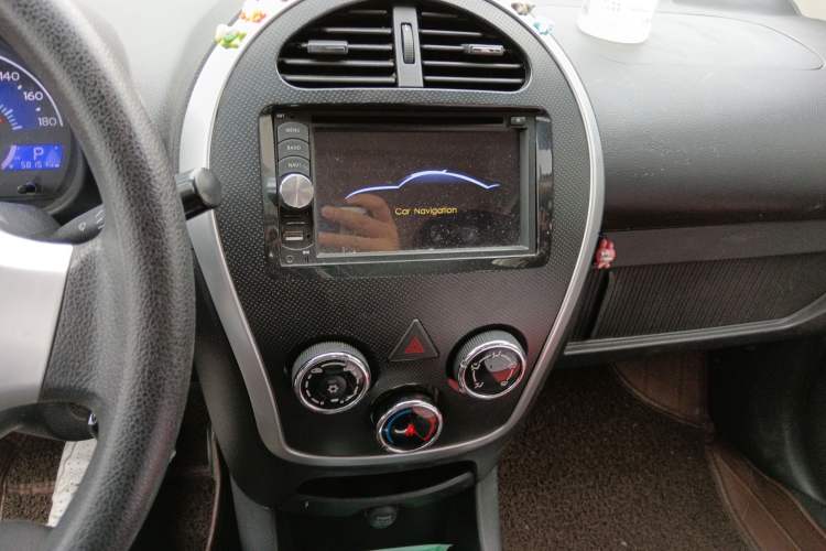 Used Geely Auto Panda 2015 1.5L Automatic Cool & Fun Edition Audio And AC Panel