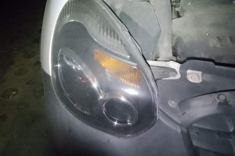 Used Geely Auto Panda 2015 1.5L Automatic Cool & Fun Edition Right Front Headlight
