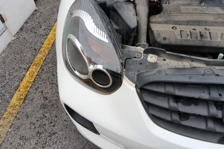 Used Geely Auto Panda 2015 1.5L Automatic Cool & Fun Edition Right Front Headlight