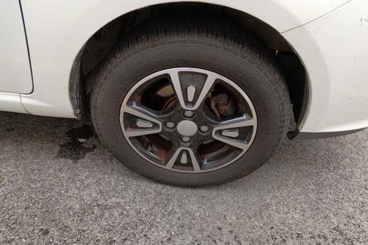 Used Geely Auto Panda 2015 1.5L Automatic Cool & Fun Edition Right Front Wheel Hub