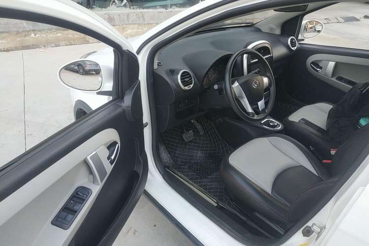 Used Geely Auto Panda 2016 1.0L IMT Cool Fun Edition Driver Seat