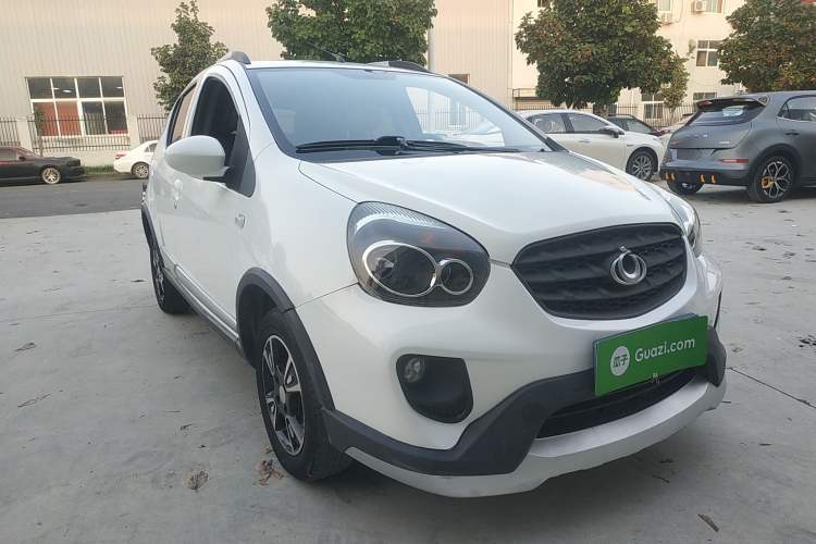 Used Geely Auto Panda 2016 1.0L IMT Cool Fun Edition Front Right 45 Deg