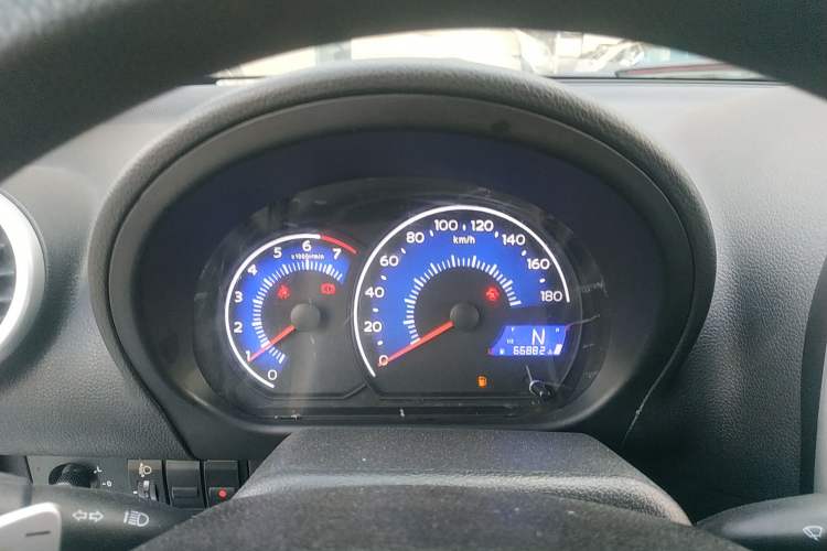 Used Geely Auto Panda 2016 1.0L IMT Cool Fun Edition Instrument Cluster