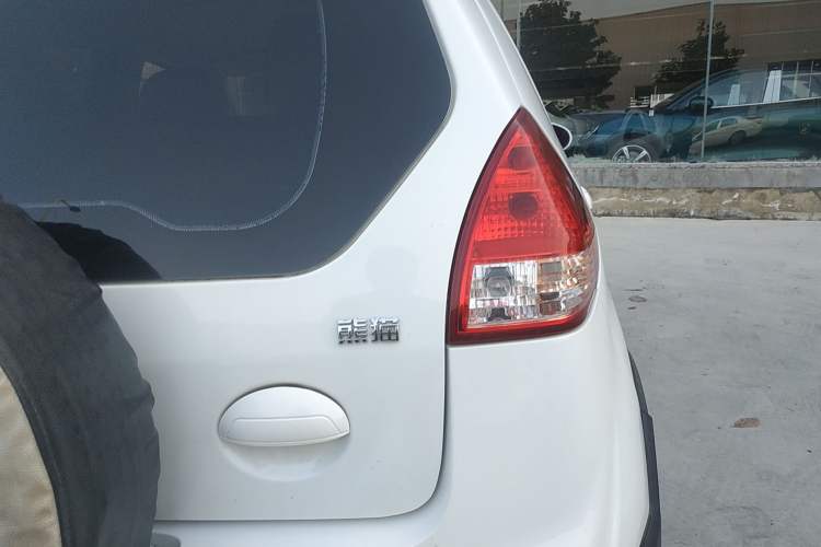 Used Geely Auto Panda 2016 1.0L IMT Cool Fun Edition Right Rear Taillight