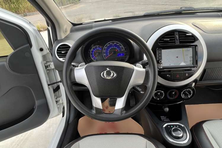 Used Geely Auto Panda 2016 1.0L IMT "Mengdong" Edition Steering Wheel