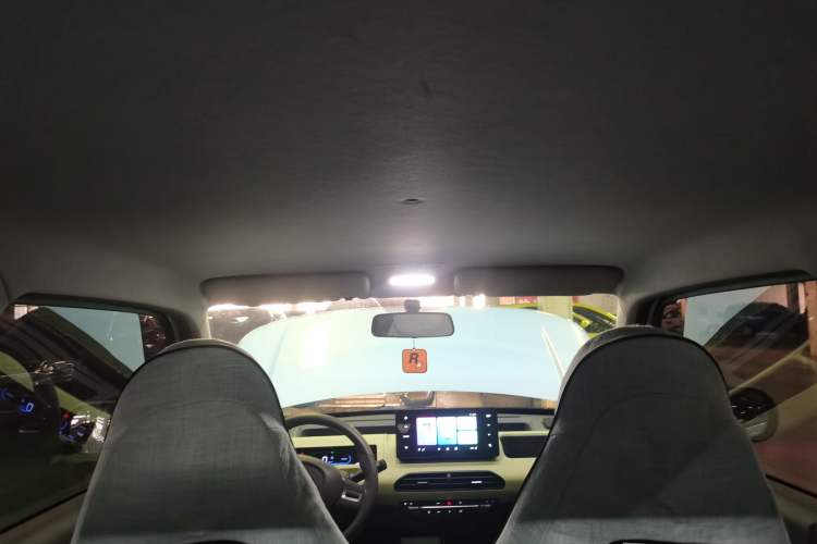 Used Geely Auto Panda 2023 Panda Mini 200km Endurance Bear Headliner