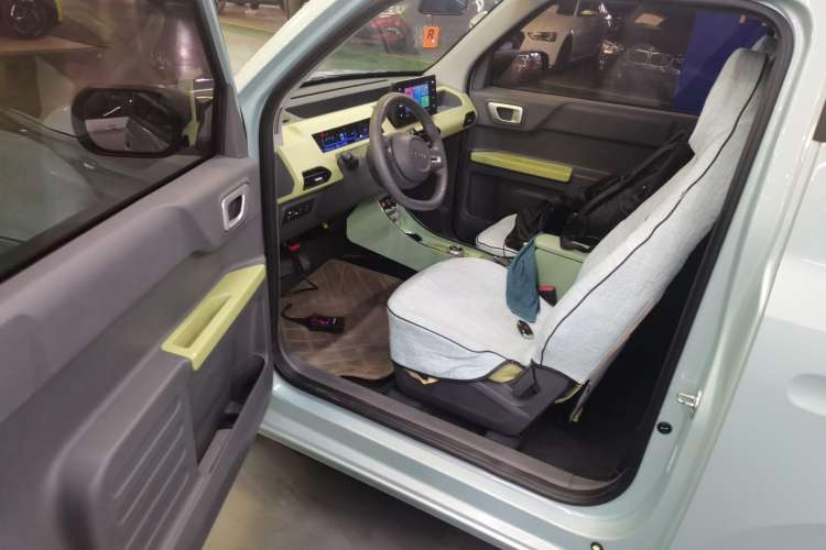 Used Geely Auto Panda 2023 Panda Mini 200km Endurance Bear Interior 3