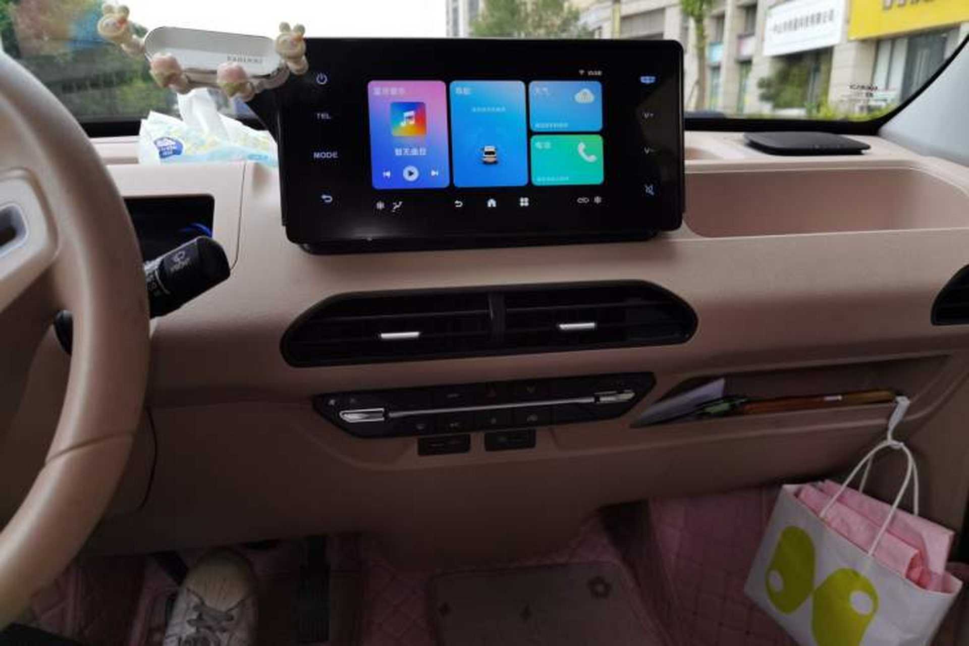 Used Geely Auto Panda 2023 Panda Mini 200km Endurance Bear Audio And AC Panel