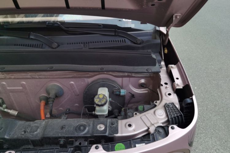 Used Geely Auto Panda 2023 Panda Mini 200km Endurance Bear Engine Bay Left