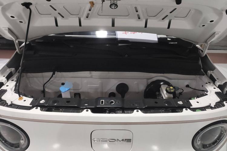 Used Geely Auto Panda 2023 Panda Mini 200km Endurance Bear Engine Bay