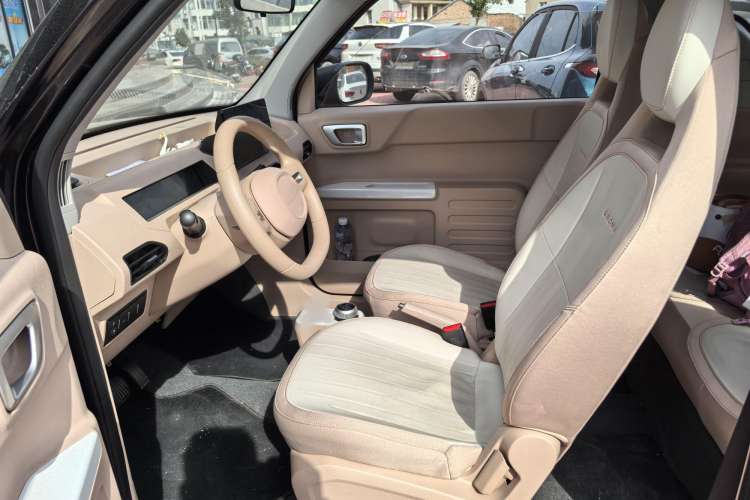 Used Geely Auto Panda 2024 200km Panda Kart Interior 6