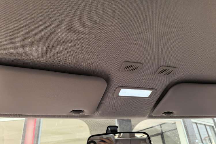Used Geely Auto Panda 2024 200km Panda Kart Interior 8