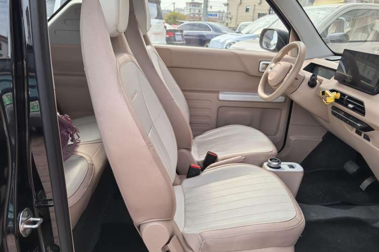 Used Geely Auto Panda 2024 200km Panda Kart Interior 9