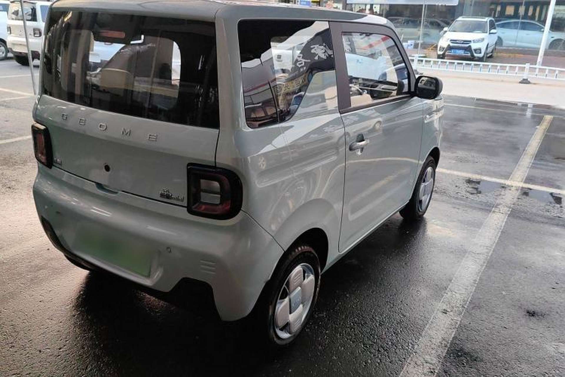 Used Geely Auto Panda 2024 Panda Mini 200km Endurance Bear Exterior 5