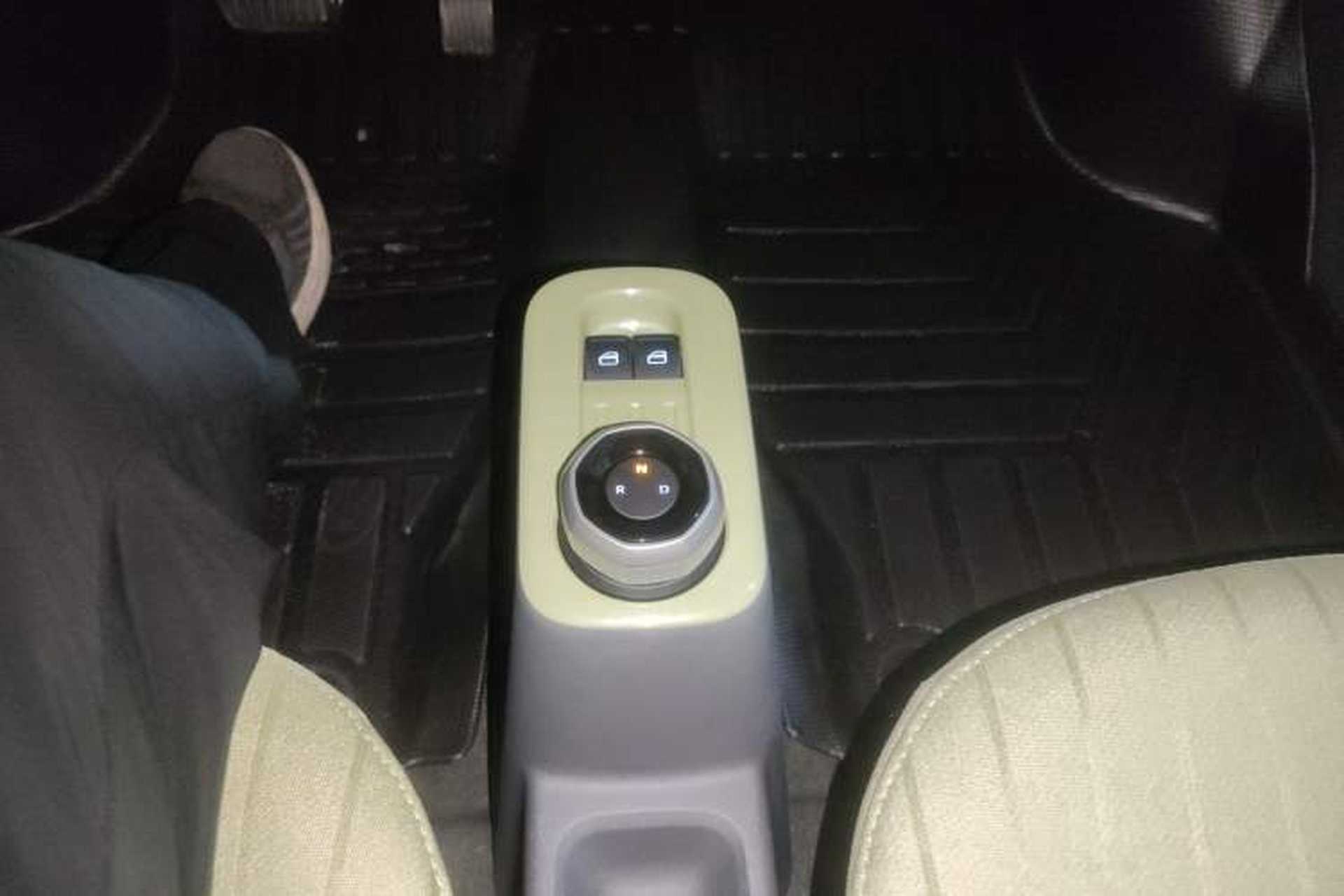 Used Geely Auto Panda 2024 Panda Mini 200km Longteng PRO Edition Gear Lever
