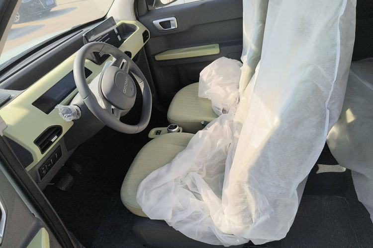 Used Geely Auto Panda 2024 Panda Mini 200km Endurance Bear Left Front Seat