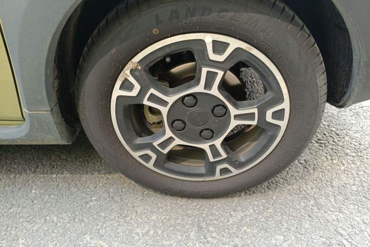 Used Geely Auto Panda 2024 200km Panda Rider Right Front Wheel Hub