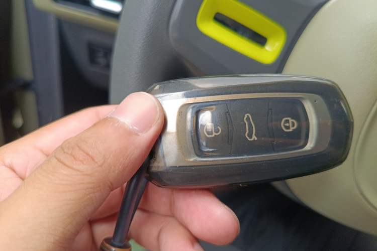 Used Geely Auto Panda 2024 200km Panda Rider Vehicle Key