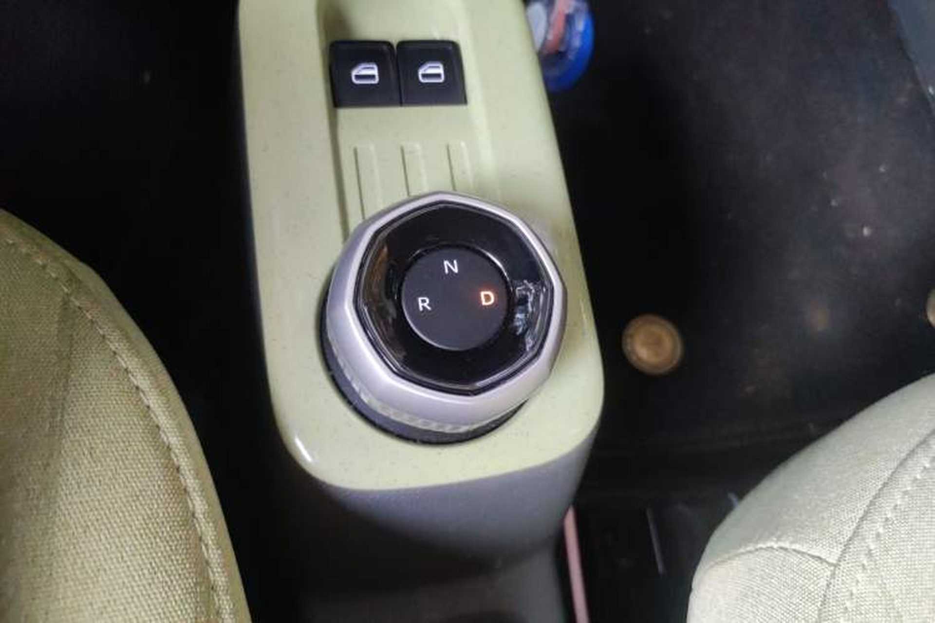Used Geely Auto Panda 2024 Panda Mini 200km Endurance Bear Gear Lever