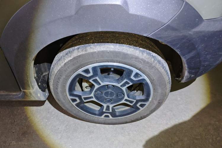 Used Geely Auto Panda 2024 200km Panda Rider Right Front Wheel Hub