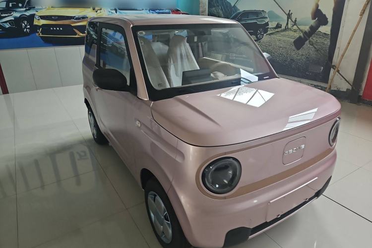 Used Geely Auto Panda 2024 Panda Mini 200km Endurance Bear Exterior 2