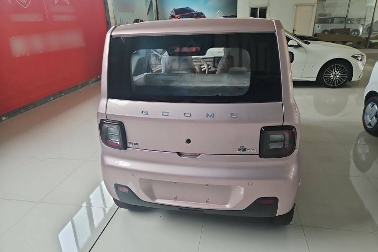 Used Geely Auto Panda 2024 Panda Mini 200km Endurance Bear Exterior 4