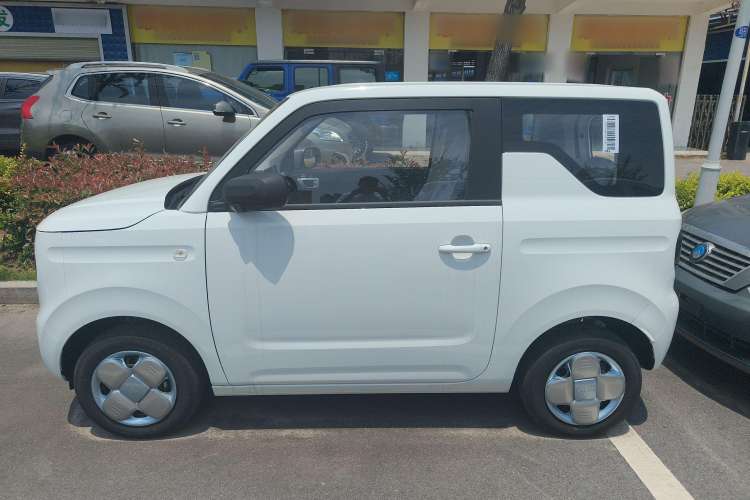 Used Geely Auto Panda 2024 Panda Mini 200km Endurance Bear Exterior 2