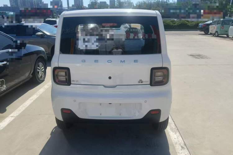Used Geely Auto Panda 2024 Panda Mini 200km Endurance Bear Exterior 3
