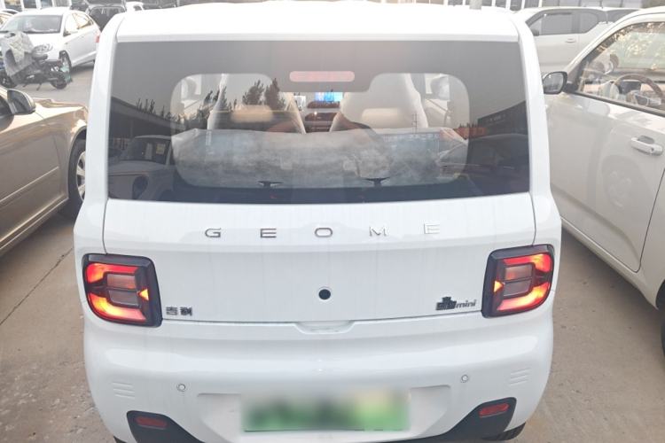 Used Geely Auto Panda 2024 Panda Mini 200km Endurance Bear Exterior 4