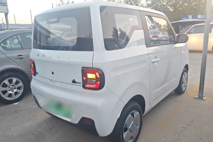 Used Geely Auto Panda 2024 Panda Mini 200km Endurance Bear Exterior 5