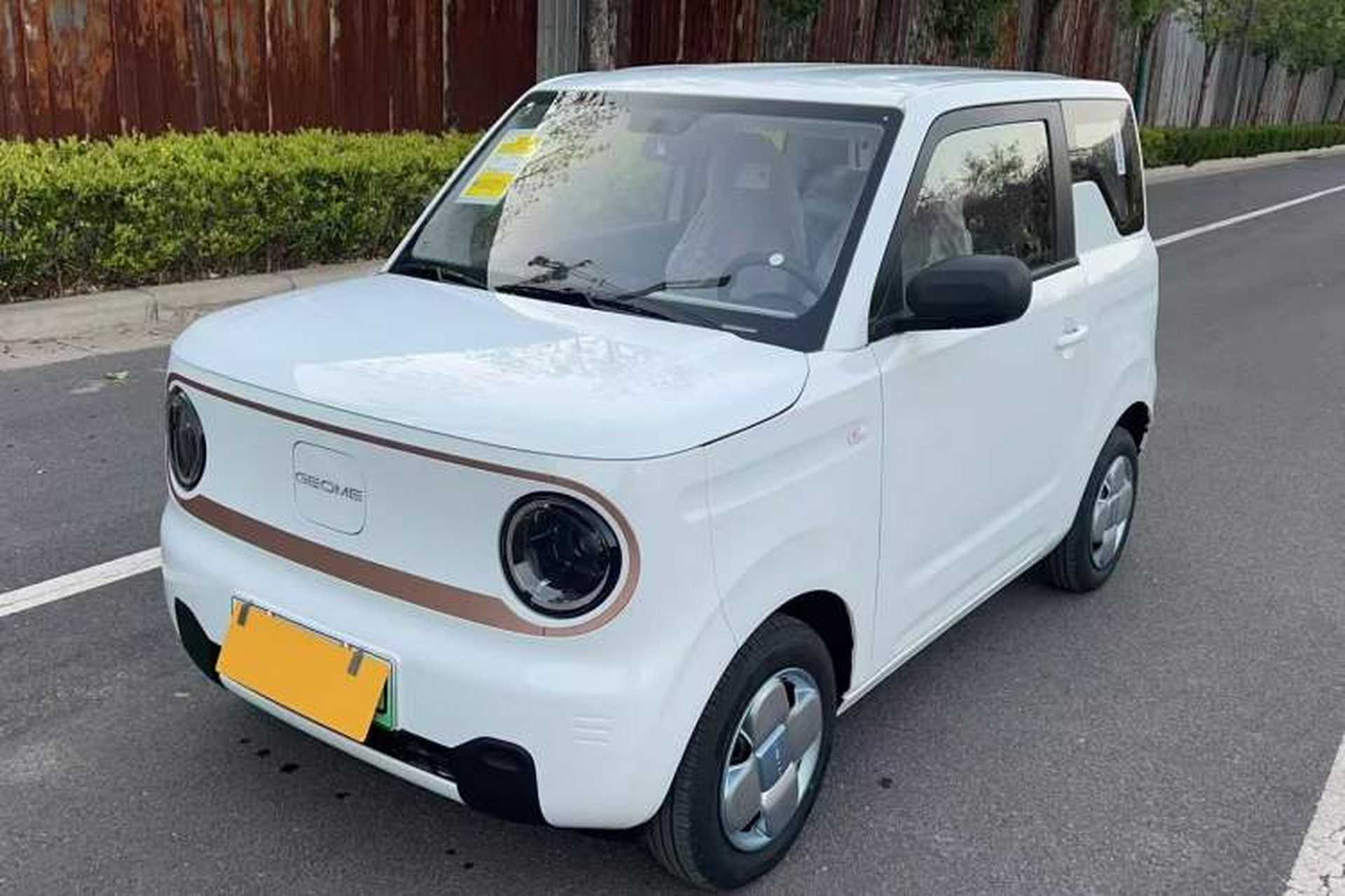 Used Geely Auto Panda 2024 Panda Mini 200km Endurance Bear Front Left 45 Deg