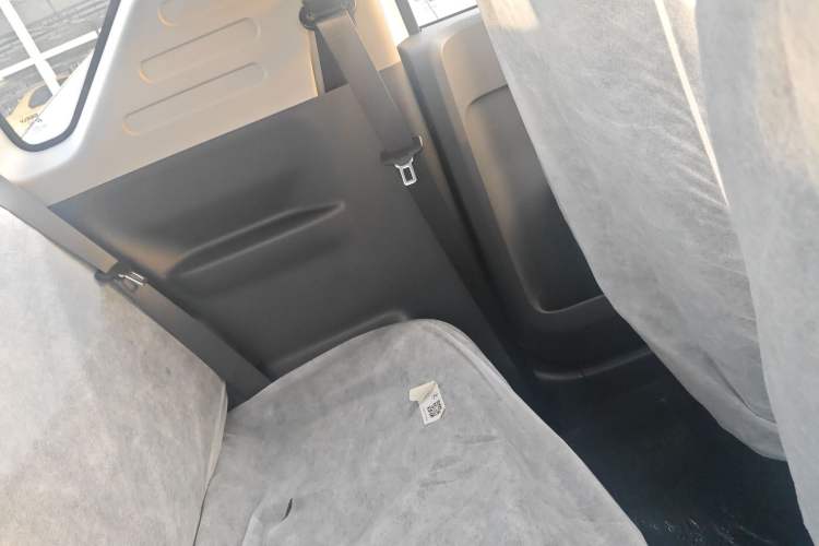 Used Geely Auto Panda 2024 Panda Mini 200km Endurance Bear Interior 6