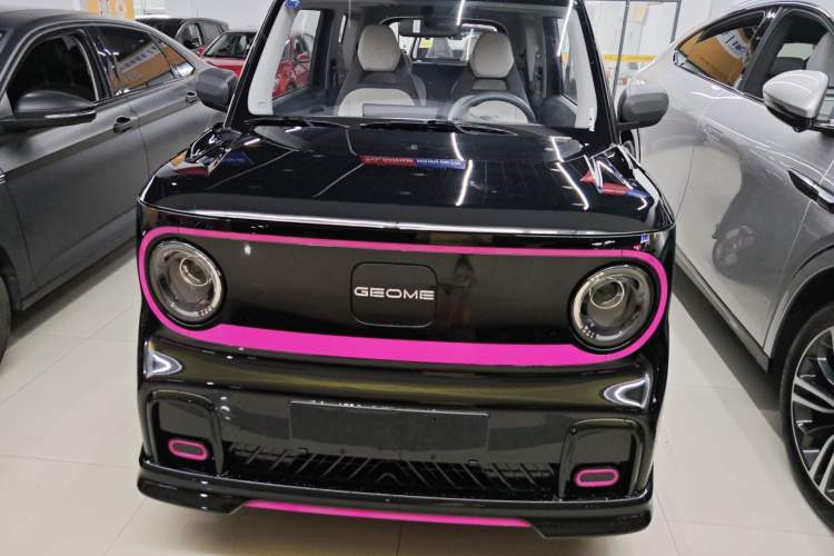 Used Geely Auto Panda 2025 210km Panda Kart Exterior 1