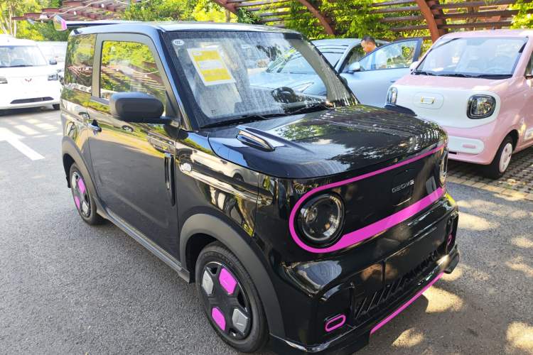 Used Geely Auto Panda 2025 210km Panda Kart Front Right 45 Deg