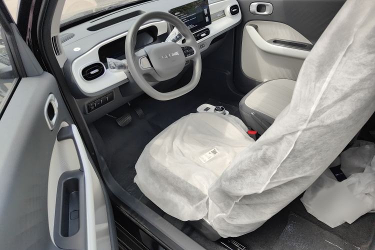 Used Geely Auto Panda 2025 210km Panda Kart Interior 3