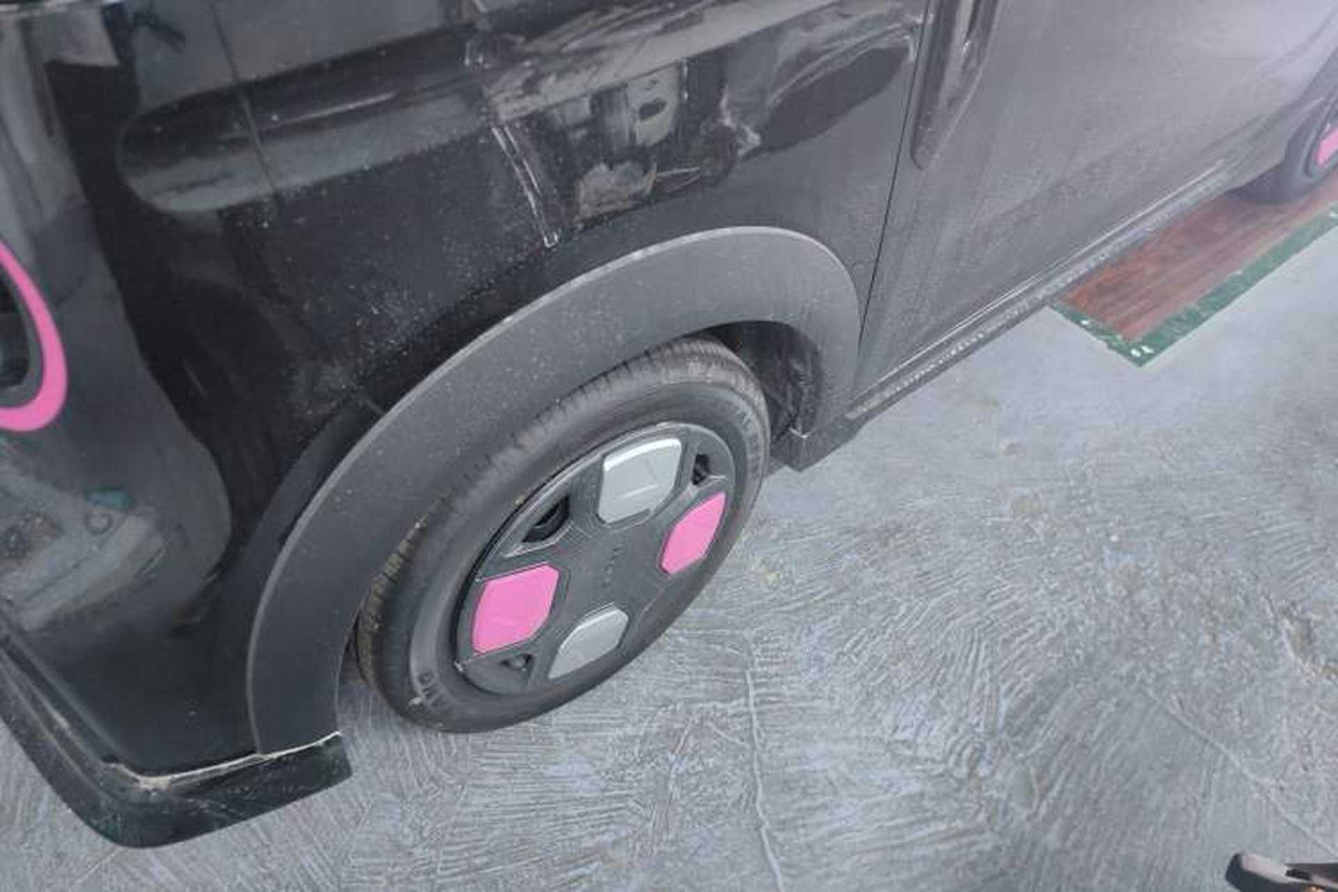 Used Geely Auto Panda 2025 210km Panda Kart Left Front Wheel Hub