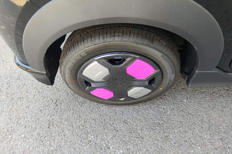 Used Geely Auto Panda 2025 210km Panda Kart Right Rear Wheel Hub