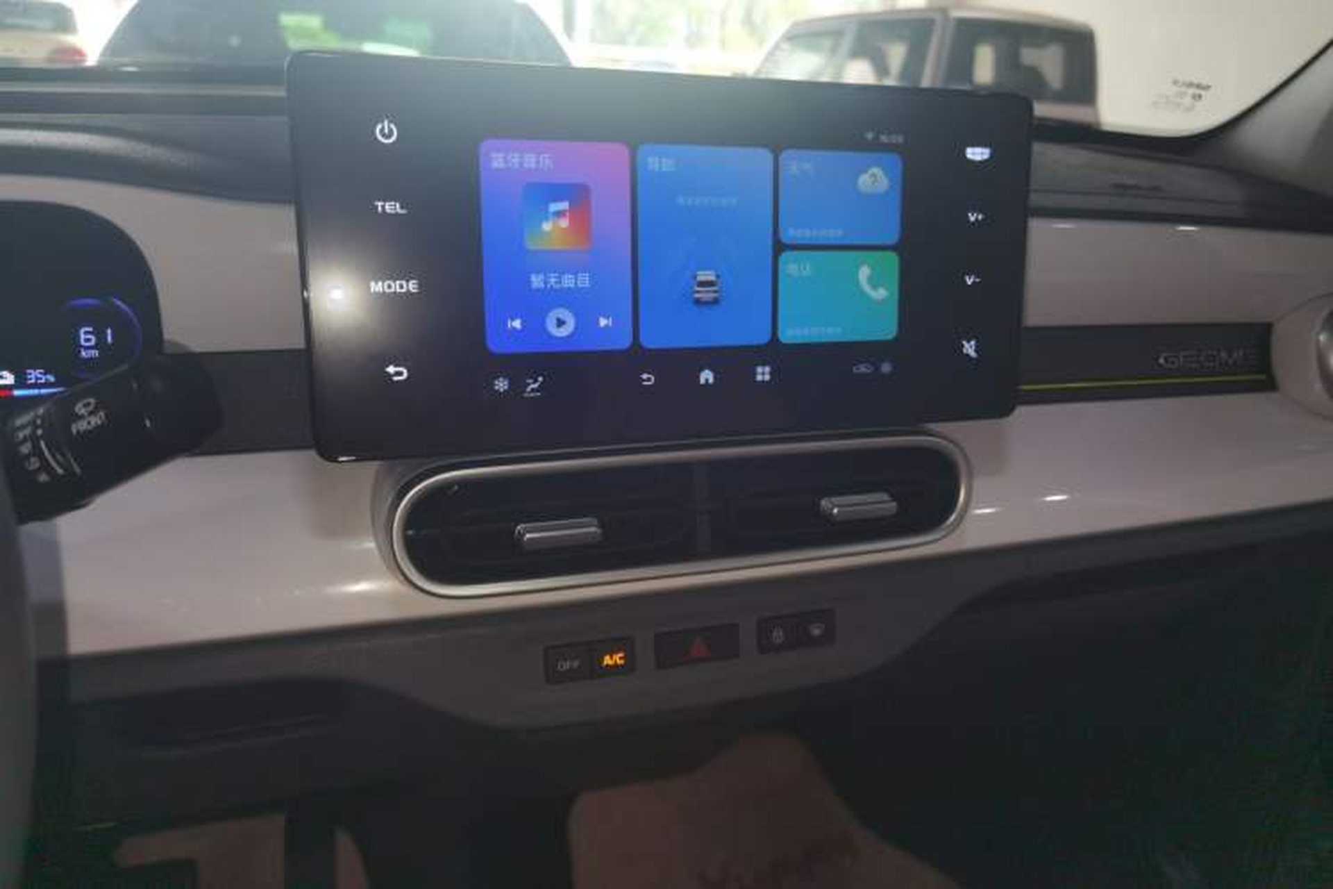 Used Geely Auto Panda 2025 210km Panda Kart Audio And AC Panel