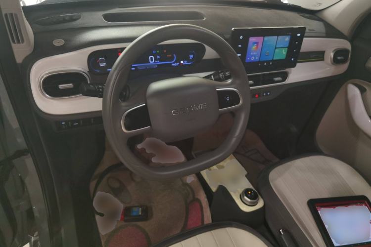 Used Geely Auto Panda 2025 210km Panda Kart Center Console