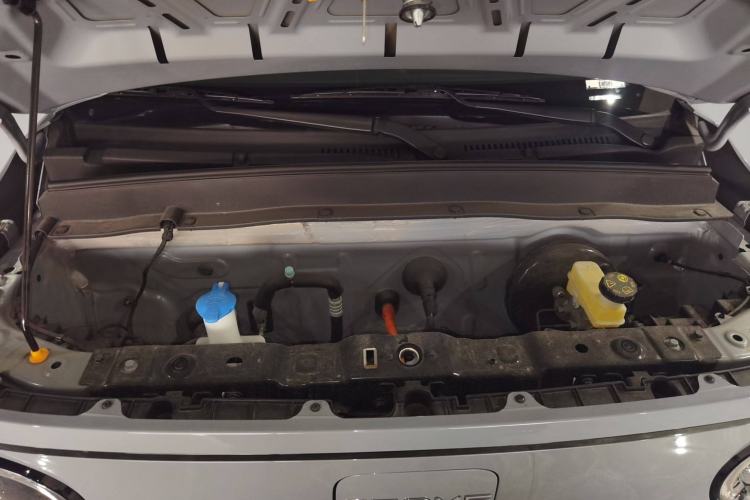 Used Geely Auto Panda 2025 210km Panda Kart Engine Bay