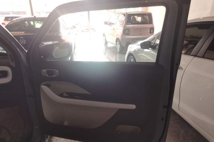 Used Geely Auto Panda 2025 210km Panda Kart Right Front Door Interior