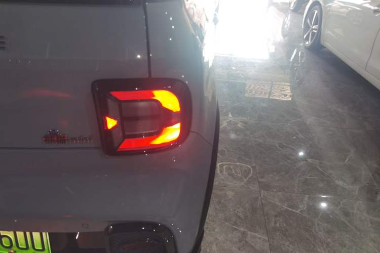 Used Geely Auto Panda 2025 210km Panda Kart Right Rear Taillight