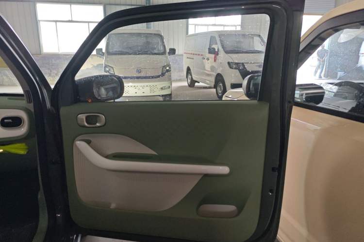 Used Geely Auto Panda 2025 210km Panda Rider Interior 5
