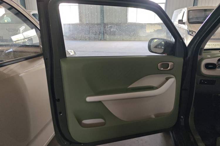 Used Geely Auto Panda 2025 210km Panda Rider Interior 8