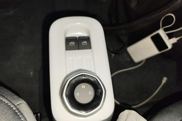 Used Geely Auto Panda 2025 210km Panda Rider Gear Lever