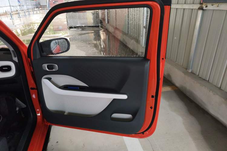 Used Geely Auto Panda 2025 210km Panda Rider Right Rear Door Interior