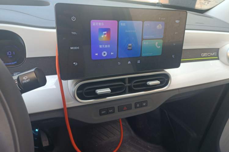 Used Geely Auto Panda 2025 210km Panda Kart Audio And AC Panel