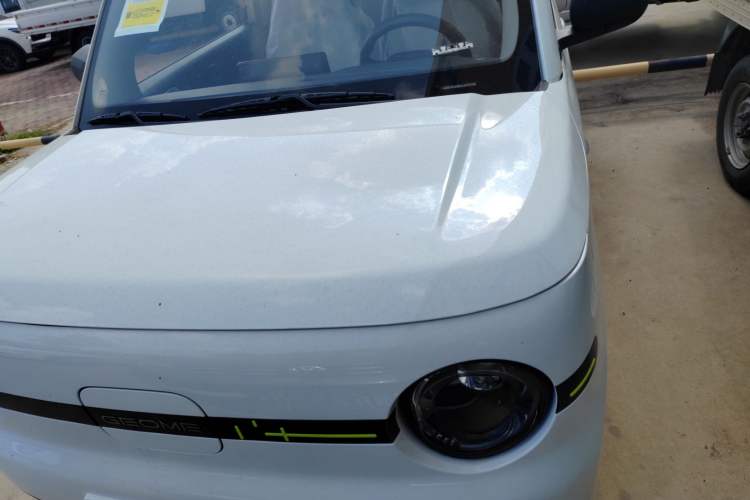 Used Geely Auto Panda 2025 210 km – Yuanqi Bear Engine Bay